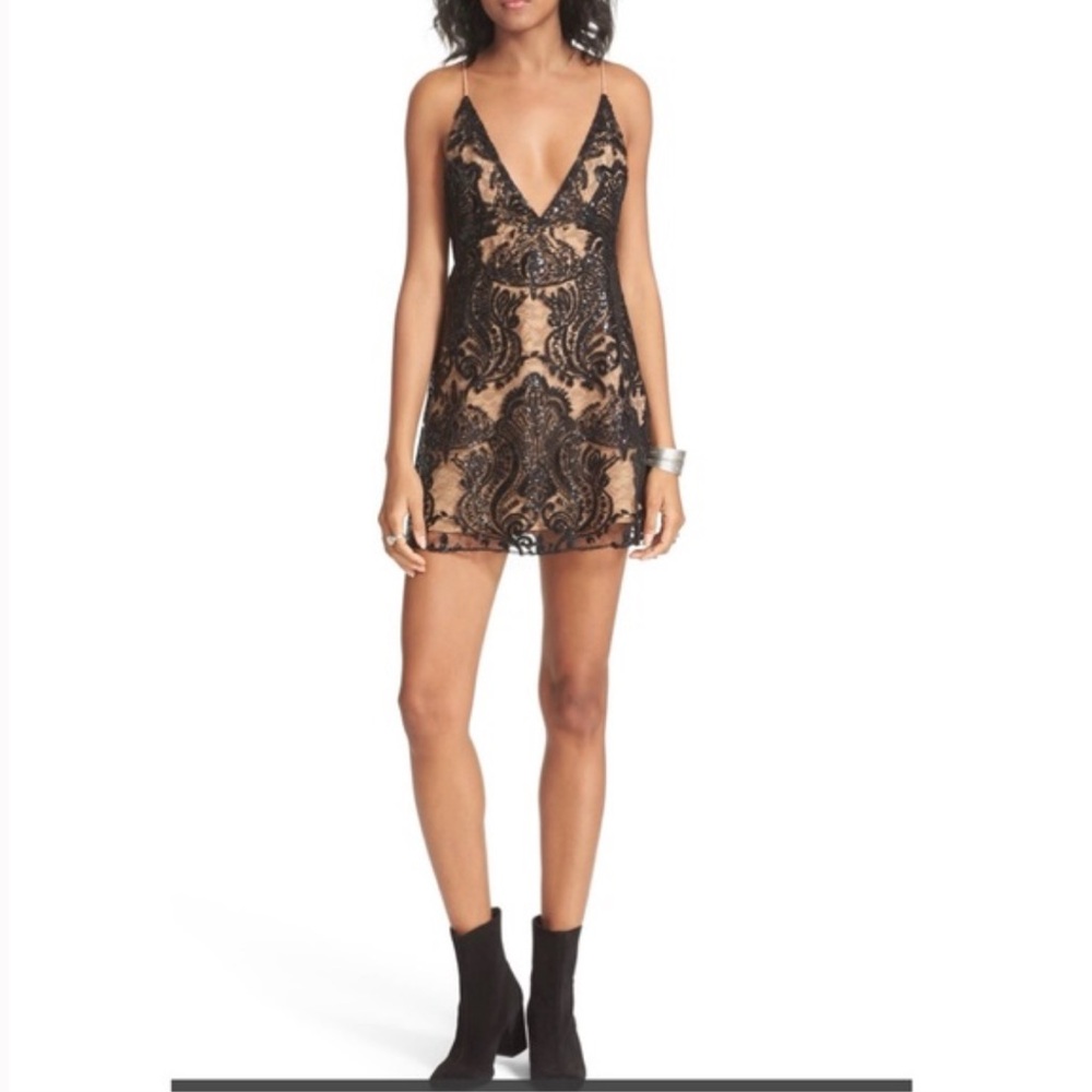 Free People Night Shimmers Mini Dress Black lace overlay sequined size 6 NWT